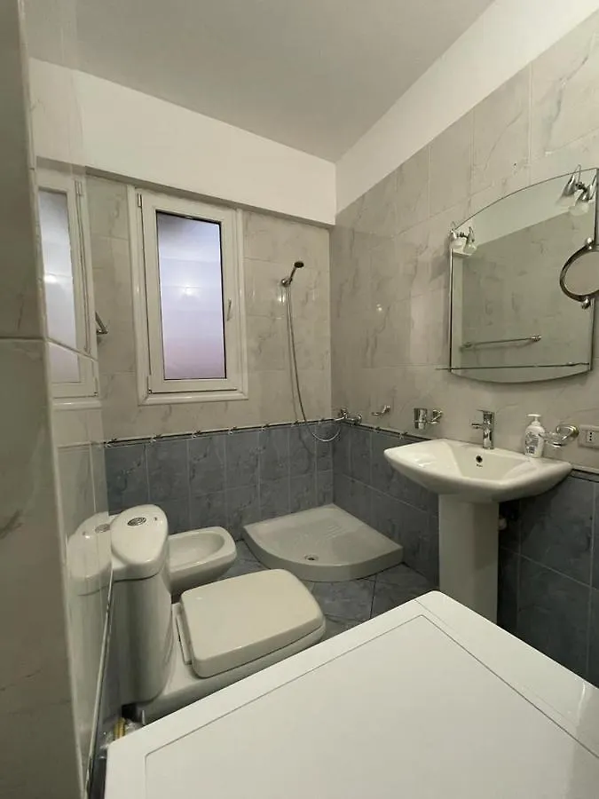 Rooftop Apartament Alexandria Vlorë Lägenhet
