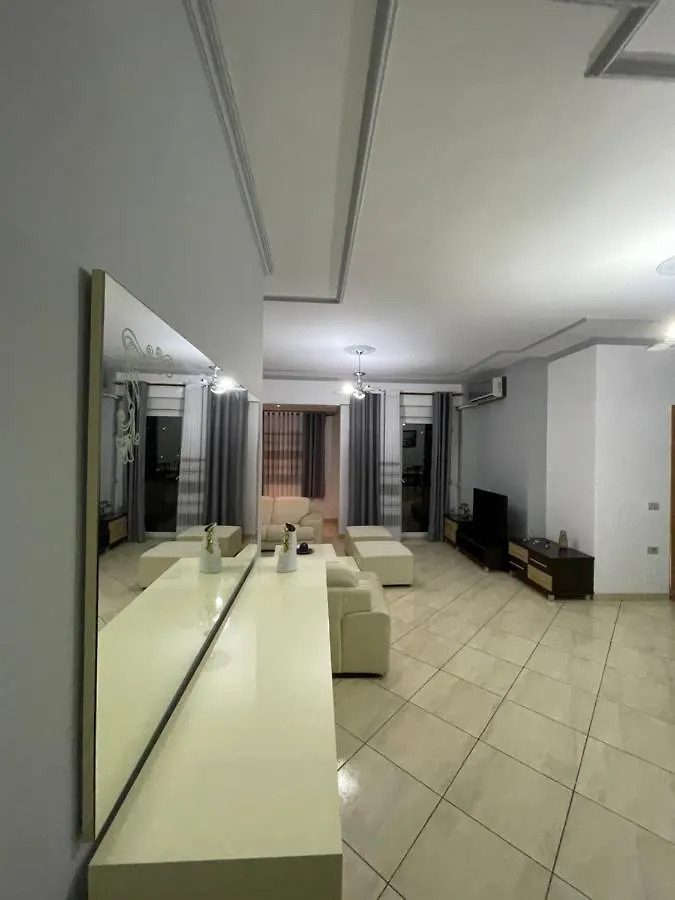 Rooftop Apartament Alexandria Vlorë